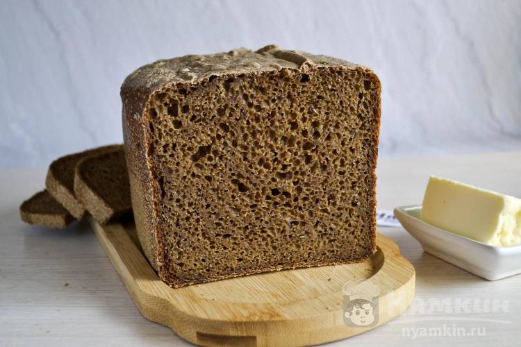 Хлеб на ржаной закваске с семенами льна и солодом в хлебопечке