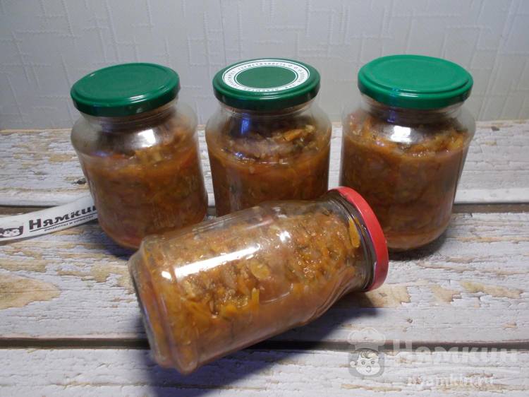 Овощная икра из огурцов, моркови, помидоров и лука с уксусом на зиму