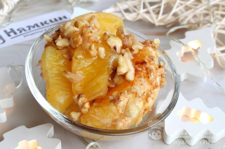 Легкий десерт из апельсинов с медом, грецкими орехами и корицей
